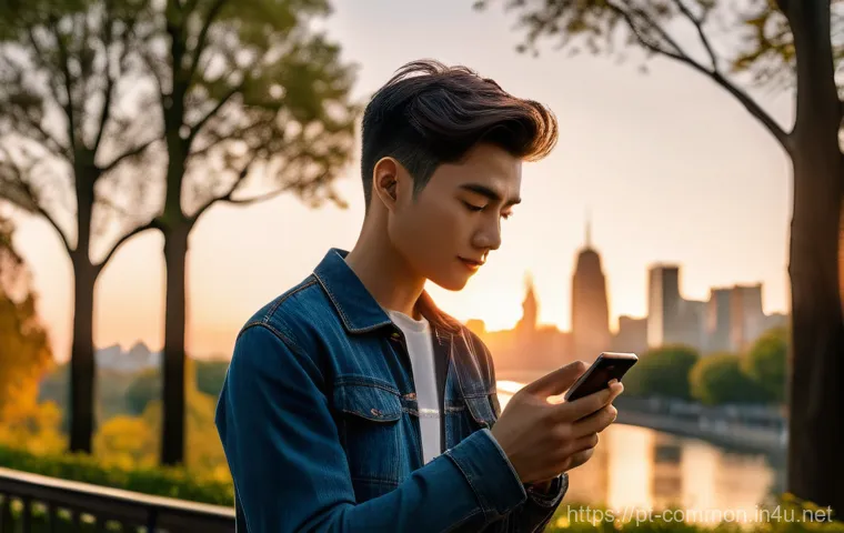 스마트폰의 발전 - **Prompt:** A dynamic, split-frame image showcasing the stark contrast in smartphone evolution. On t...